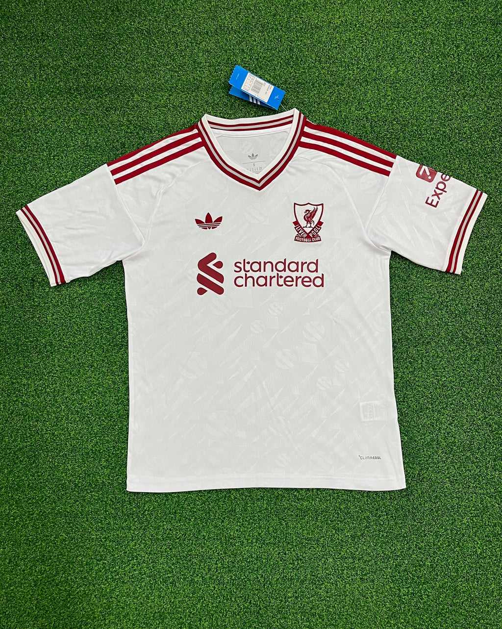 Liverpool Visita 26/27