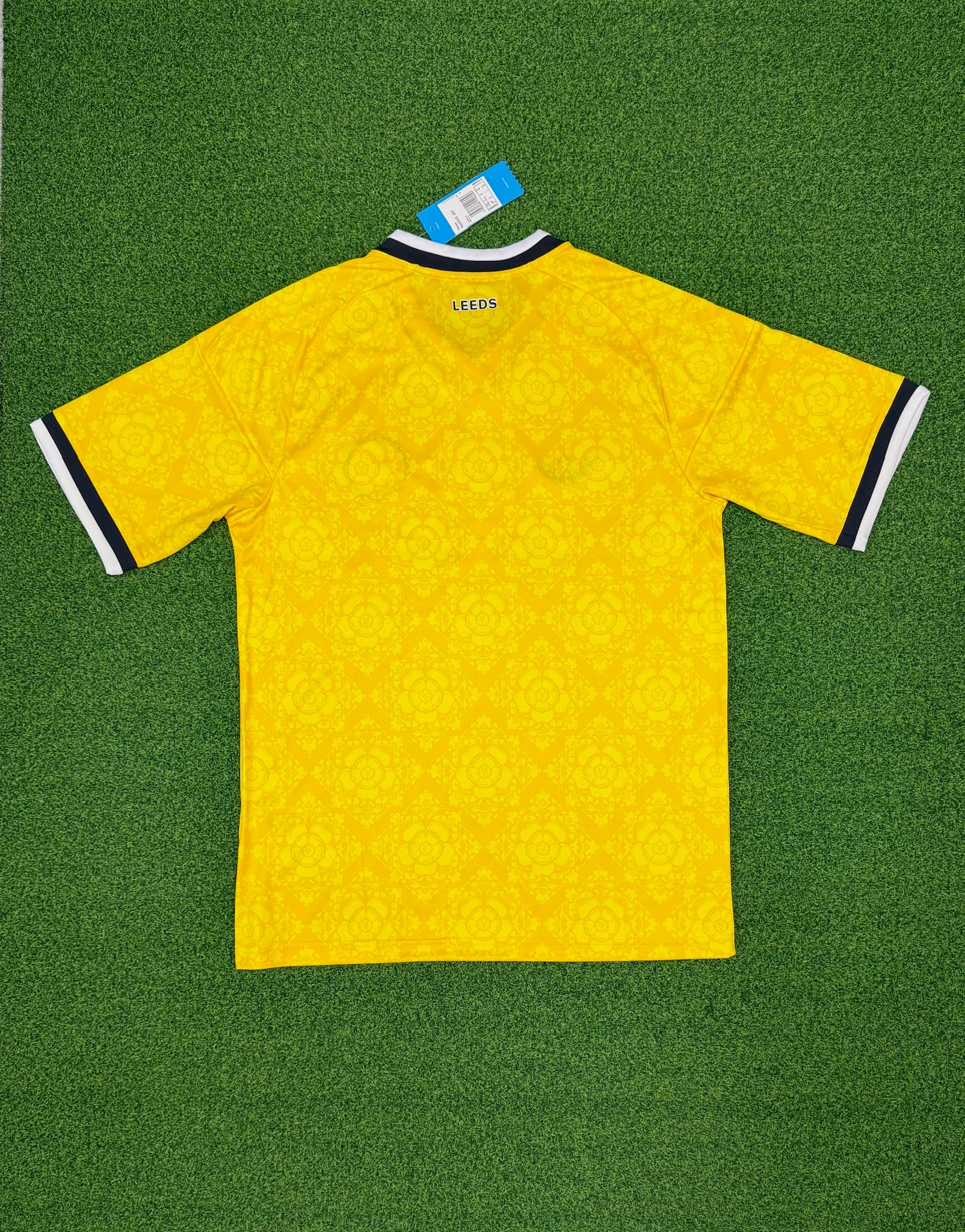 Leeds United Tercera equipación  26/27