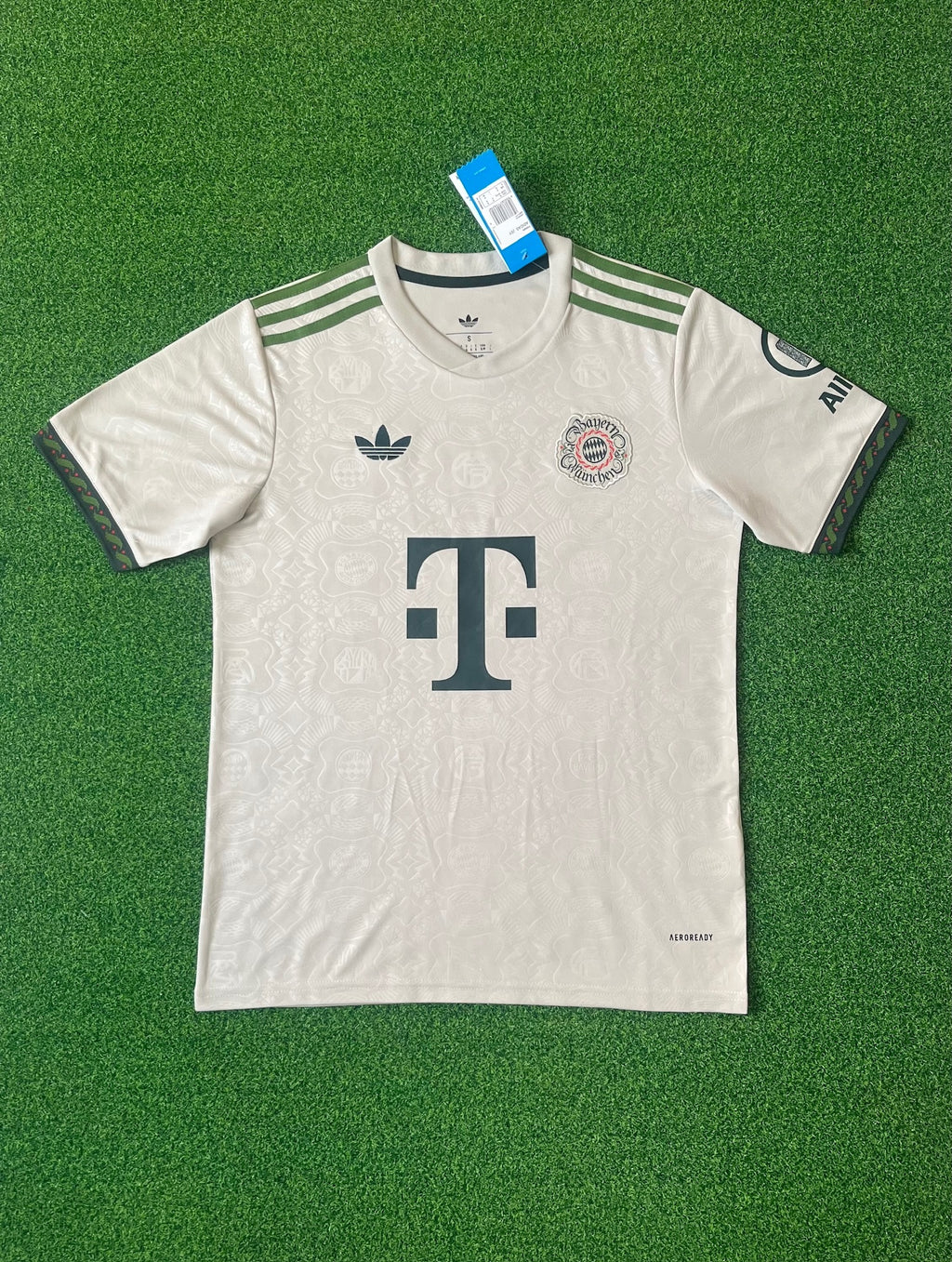 Bayern Munich Oktoberfest 25/26