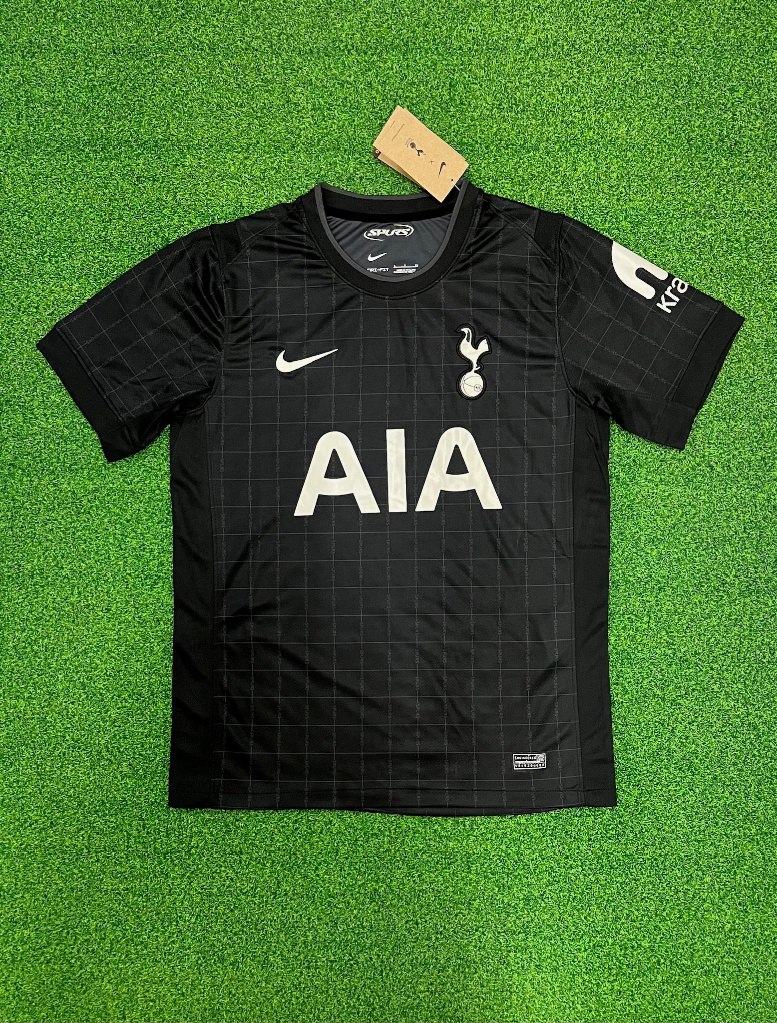 Tottenham Visita 25/26