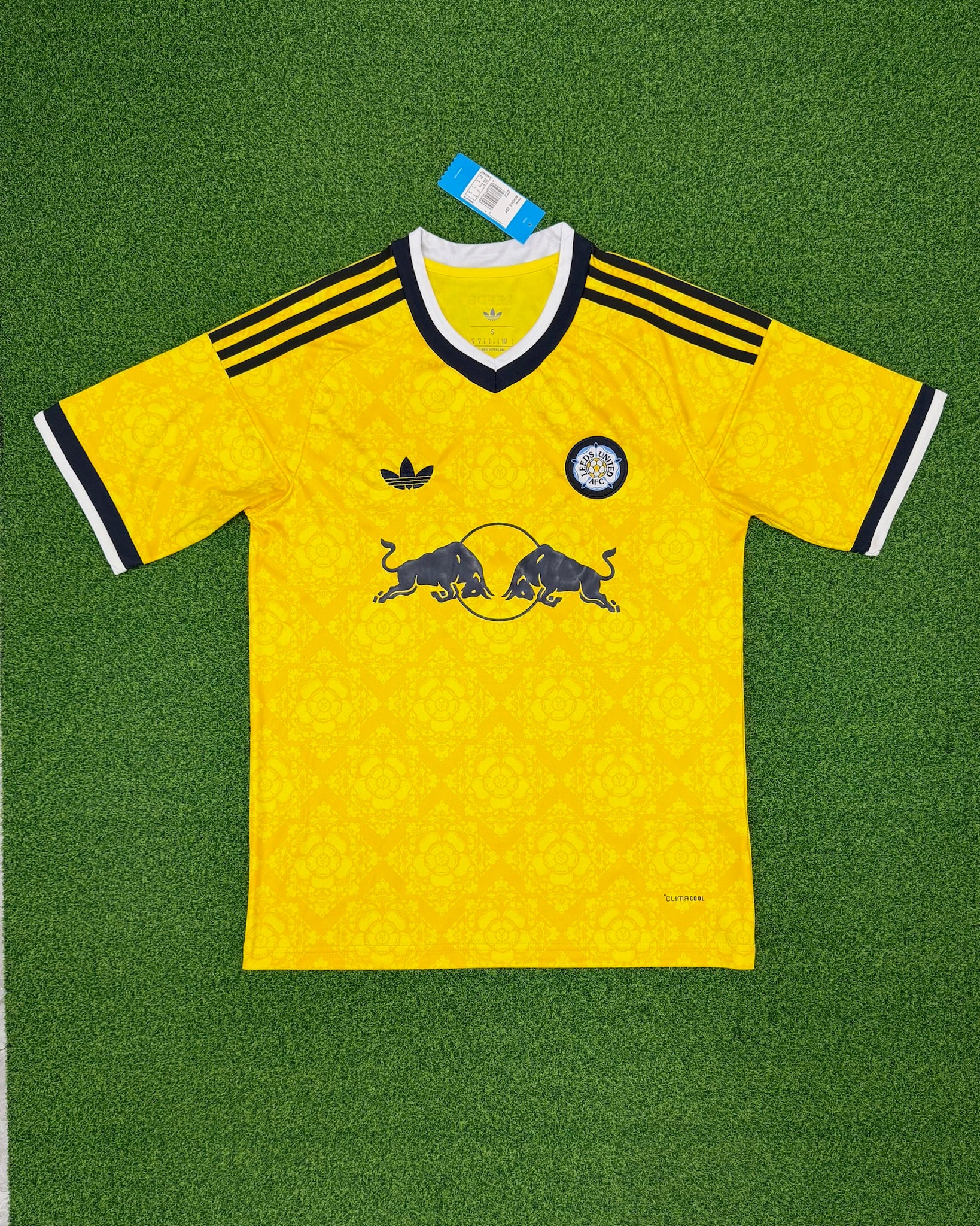 Leeds United Tercera equipación  26/27